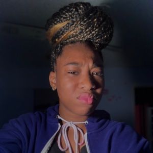 Meet your Posher, Curtisy